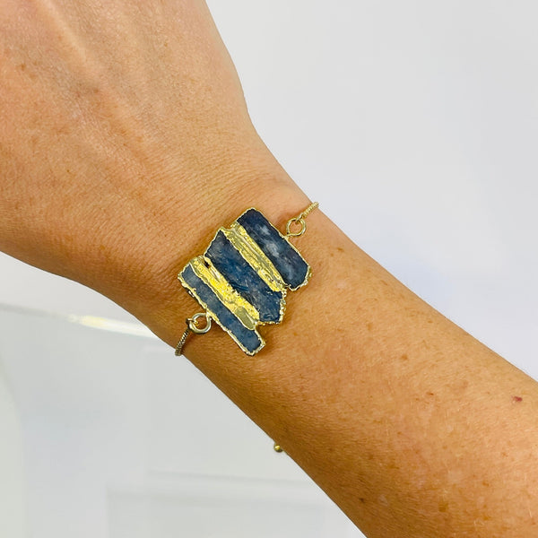 ･ﾟ✧*･ﾟ* SOLD OUT *･ﾟ*✧･ﾟ     Kyanite Trio Bracelet in Gold