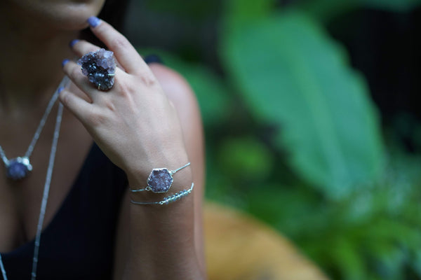 ･ﾟ✧*･ﾟ* SOLD OUT *･ﾟ*✧･ﾟ     Geometric Amethyst Druzy Bolo Bracelet in Silver