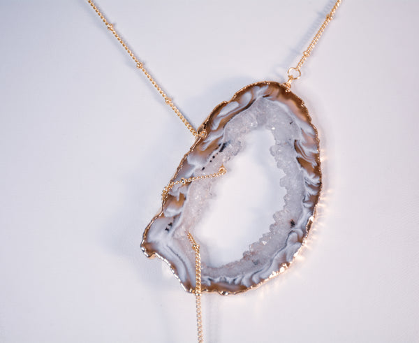 ･ﾟ✧*･ﾟ* SOLD OUT *･ﾟ*✧･ﾟ     Large Golden Crystal Balance Lariat with Rose Quartz