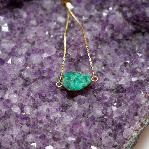 ･ﾟ✧*･ﾟ* SOLD OUT *･ﾟ*✧･ﾟRaw Green Druzy Bolo Bracelet in Gold